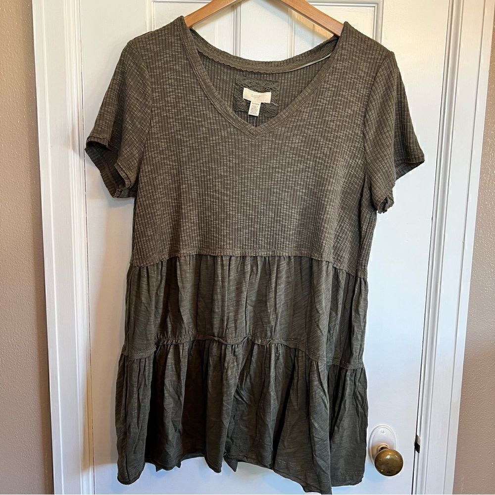 Cupio Olive Tiered top XL